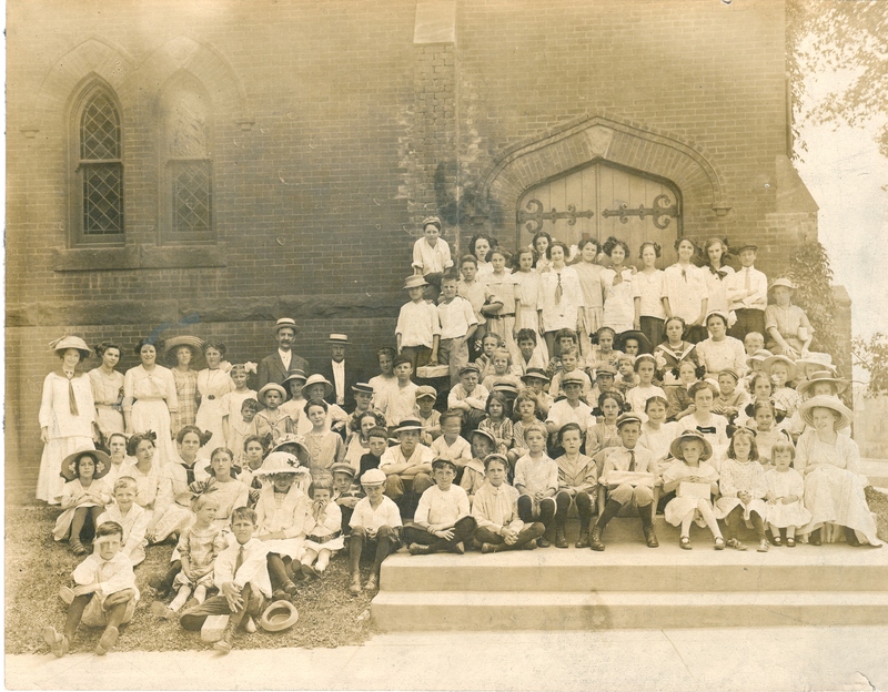 Historical photograph of the Westminster Presbyterian Church Sunday School