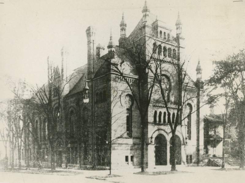 Historical photograph of Congregation B'ne Jeshurun synagogue at 10th and Cedar Streets.