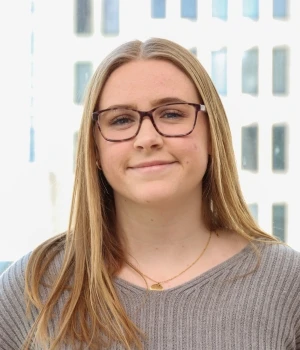 Photo of Betzler, Maya 